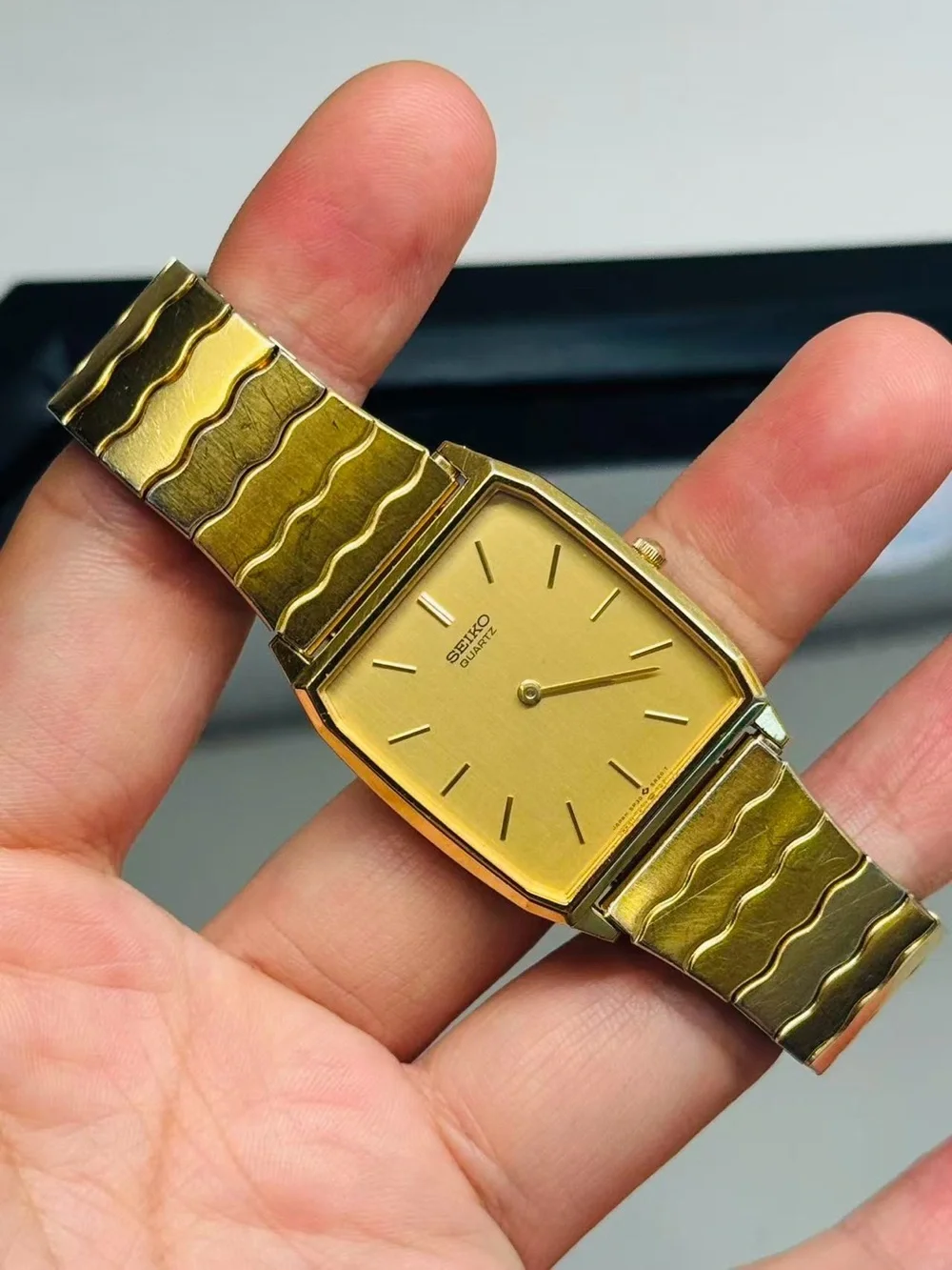 Vintage Seiko Quartz Rectangular Dress Men Watch 5930-5420 New Battery Runs